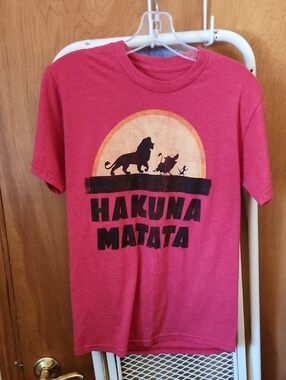 Disney The Lion King Hakuna Walk T-Shirt